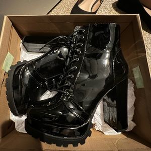 Wild Diva size 10 combat bootie heels